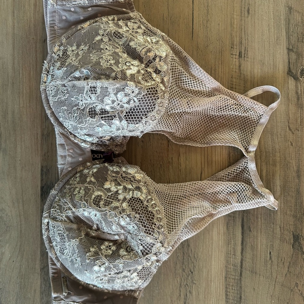 Lace Underwire Bra in Silvery Violet